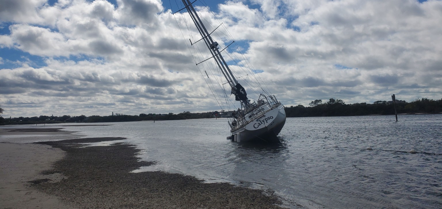 Grounded vessel in local waters